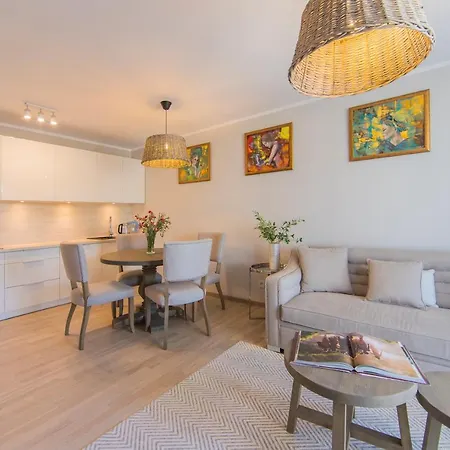 Mi Casa Holidays Park Apartment *
