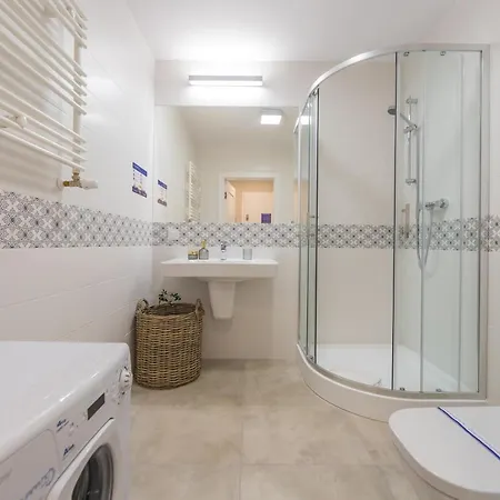 Mi Casa Holidays Park Apartment *